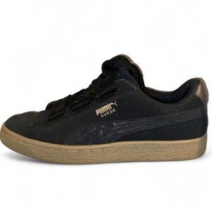 PUMA Women’s Suede Size 7, Classic Sneaker